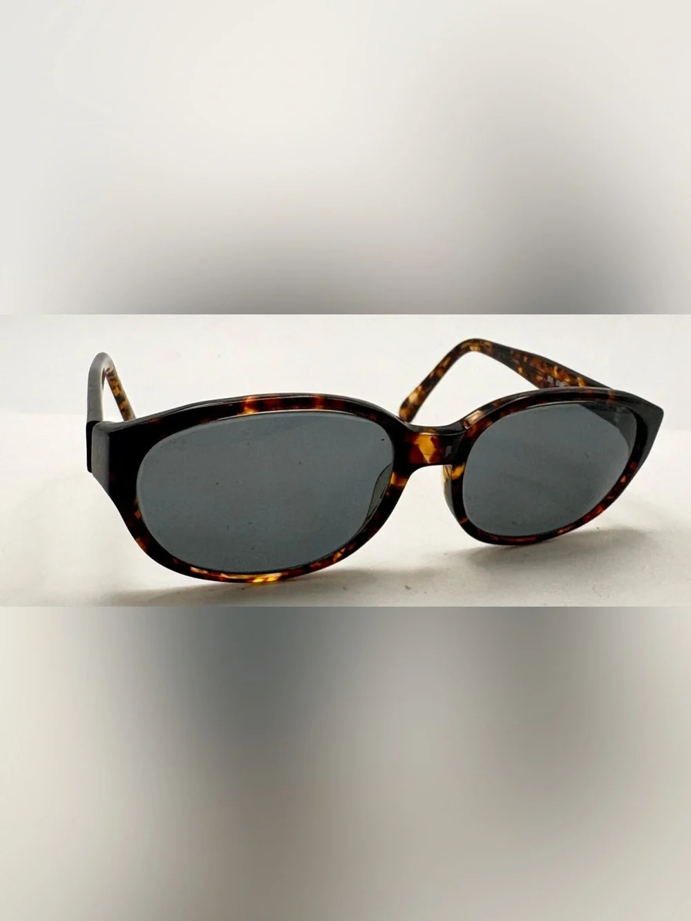 Elizabeth Arden EA Sun 49-1 Tortoise Oval Sunglasses Frames Only